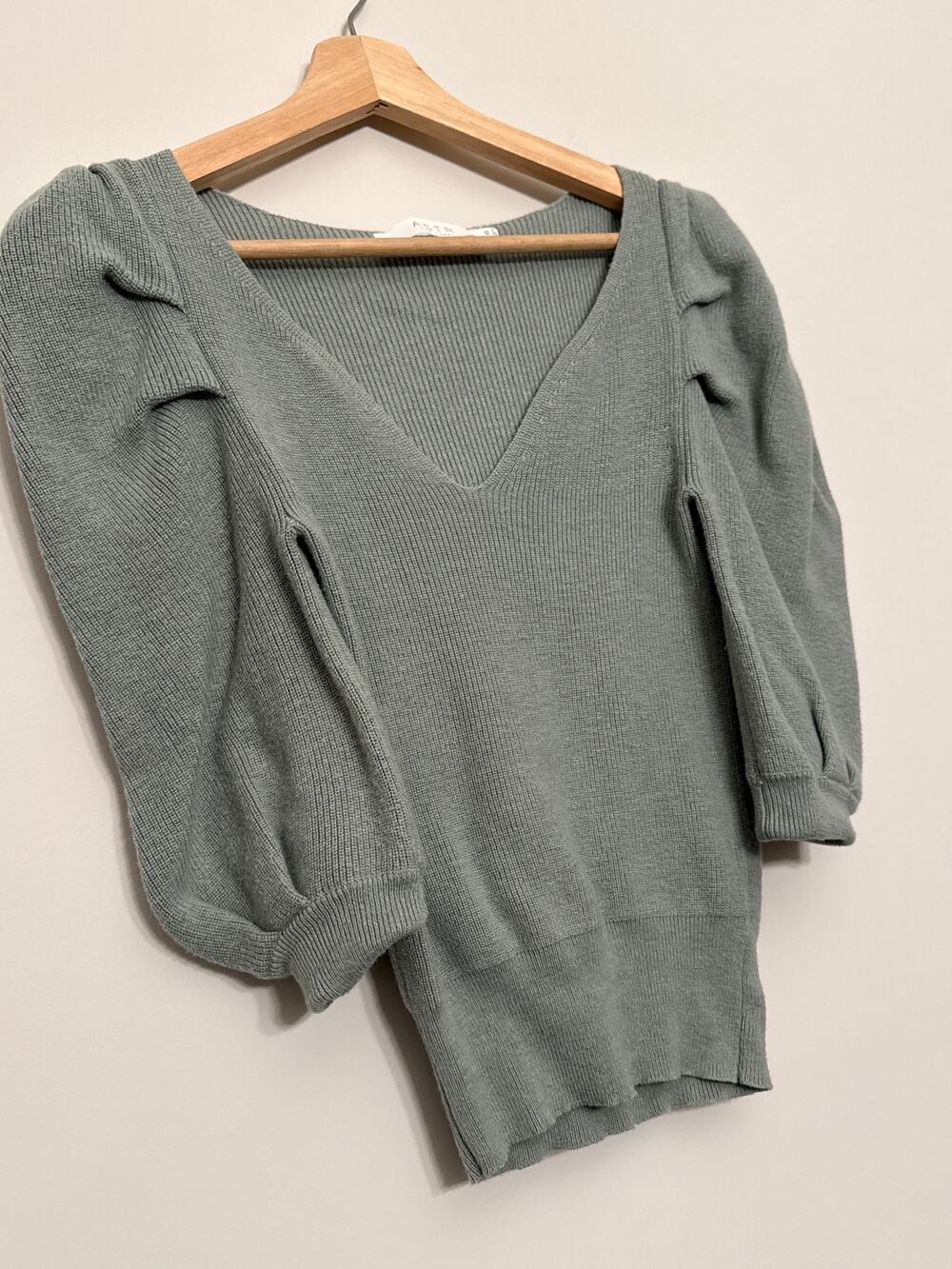 ASTR the Label Sage Green Sweater – Size XS